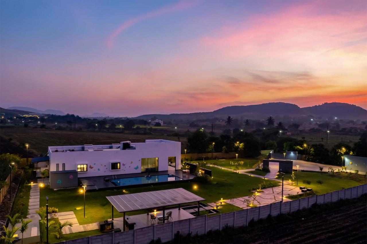 Stayvista'S Le Bon Horizon - Hillside Elegance With Chic Interiors, Poolside Serenity & Picturesque Gazebo - Proximity To Sula Nashik Bagian luar foto