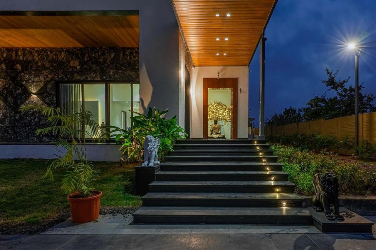 Stayvista'S Le Bon Horizon - Hillside Elegance With Chic Interiors, Poolside Serenity & Picturesque Gazebo - Proximity To Sula Nashik Bagian luar foto