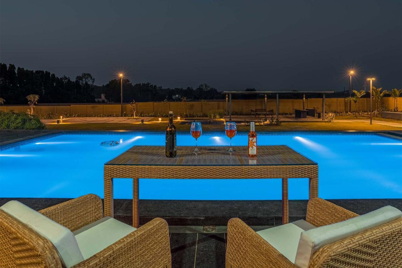 Stayvista'S Le Bon Horizon - Hillside Elegance With Chic Interiors, Poolside Serenity & Picturesque Gazebo - Proximity To Sula Nashik Bagian luar foto