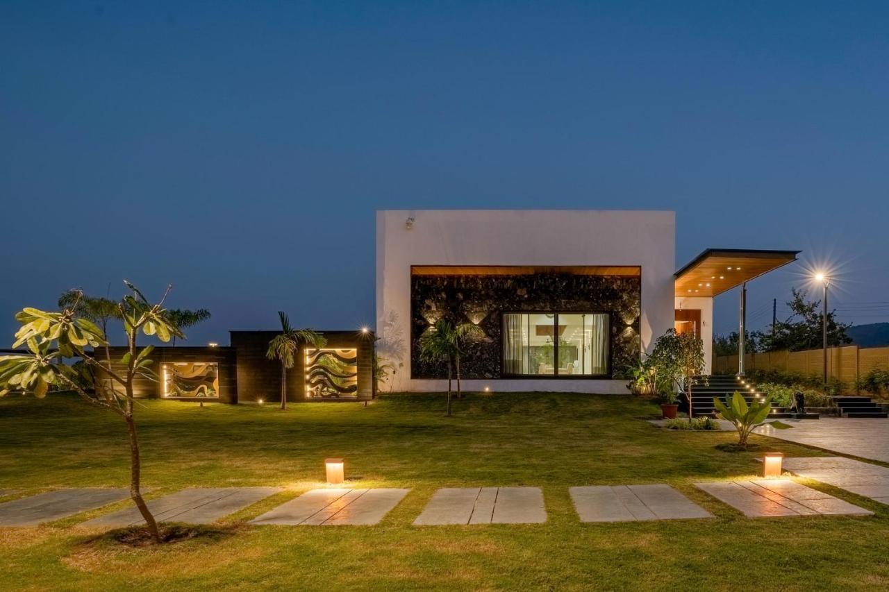 Stayvista'S Le Bon Horizon - Hillside Elegance With Chic Interiors, Poolside Serenity & Picturesque Gazebo - Proximity To Sula Nashik Bagian luar foto